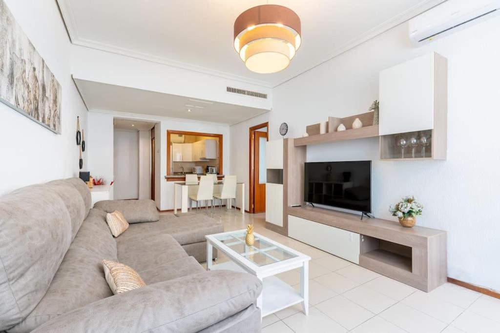 Mv Brand New Downtown Martinvilla Appartement